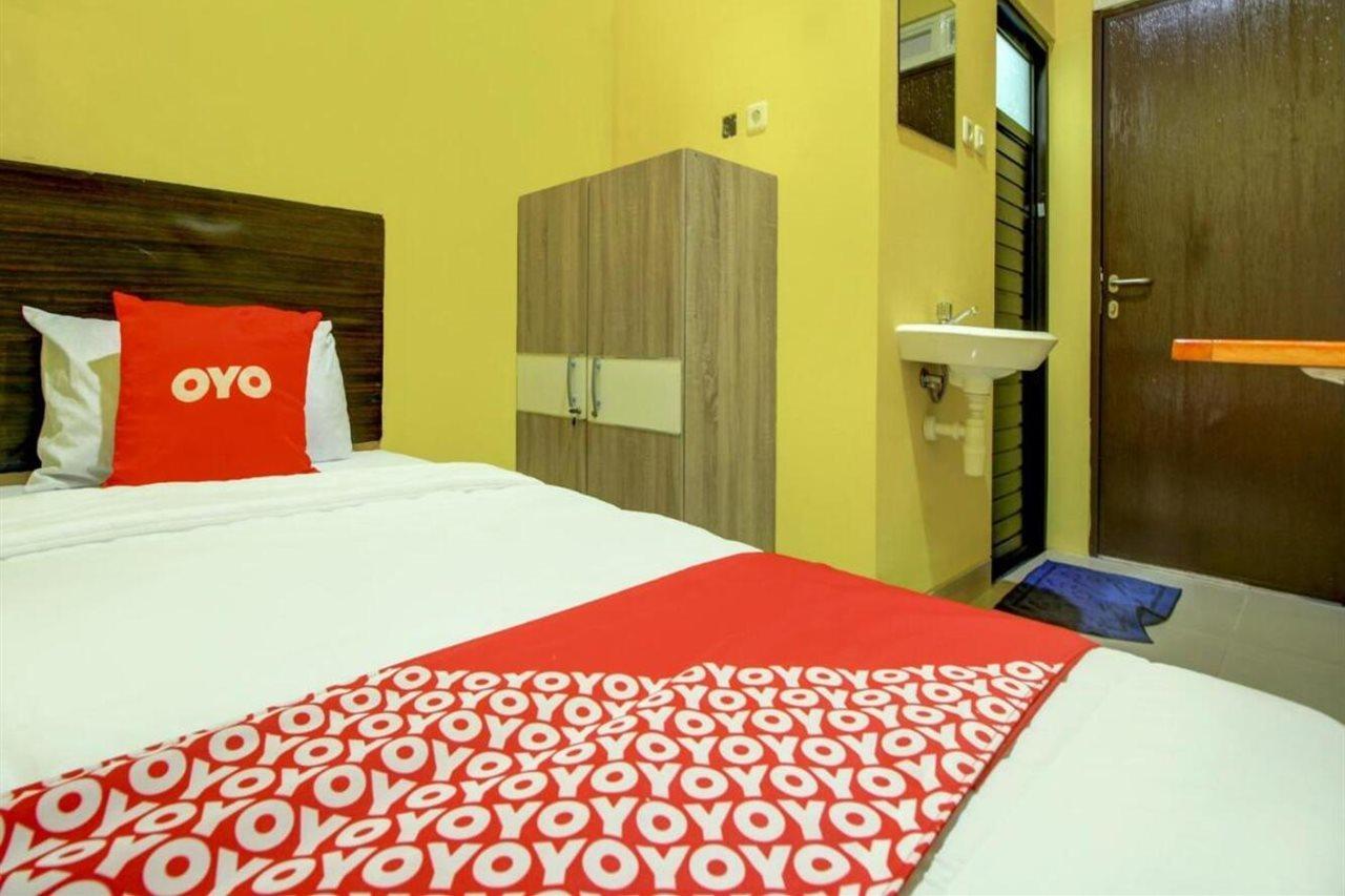 Super Oyo 90224 Palembang Residence Exterior foto